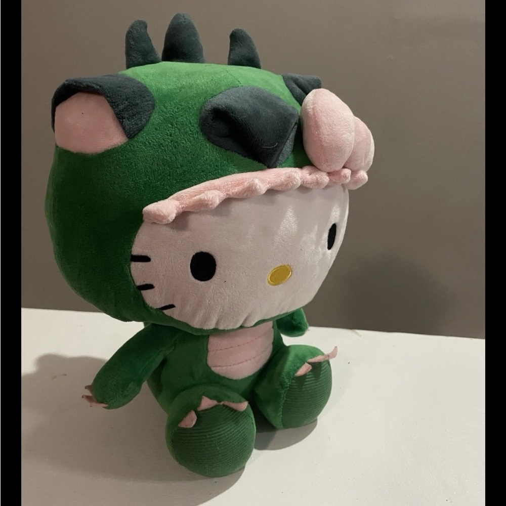 Hello Kitty Green Dinosaur Plush 12” Sanrio Fiesta Stuffed Animal NWOT - Picture 2 of 5